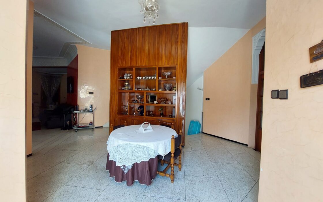 Vente d’une villa isolée de 606 m² , au Quartier Bir Rami Est (KENITRA)