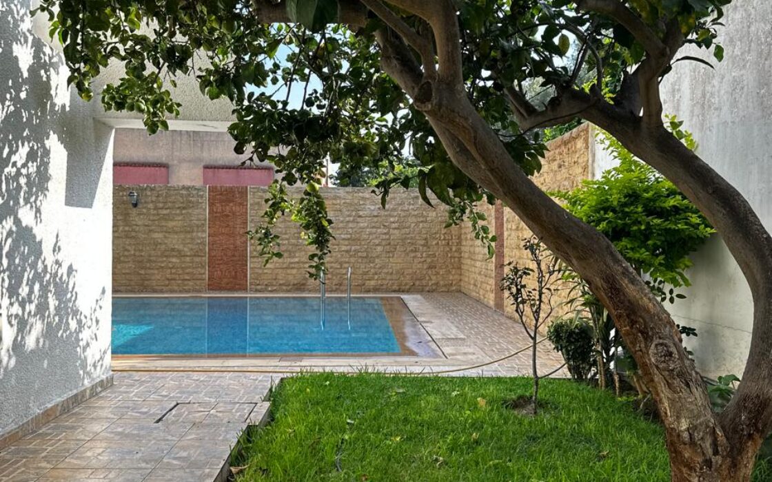 Vente d’une villa 3 façades AVEC PISCINE de 466m²- BIR RAMI EST (KENITRA)