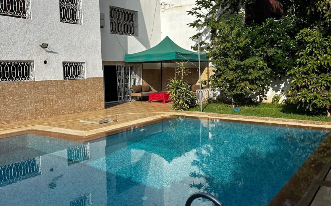 Vente d’une villa 3 façades AVEC PISCINE de 466m²- BIR RAMI EST (KENITRA)