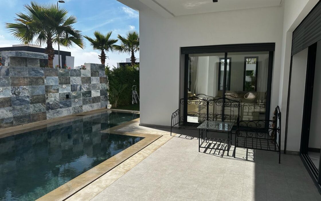 Vente d’une villa 3 FACADES de 375 m² – GOLF (KENITRA)