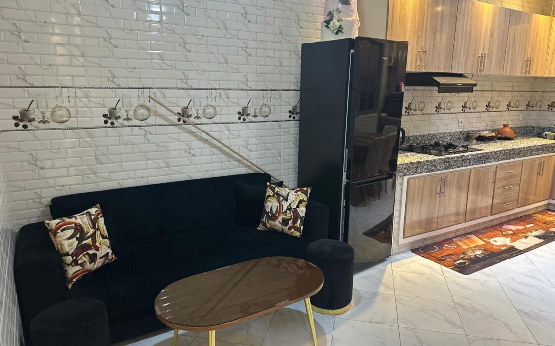 Location meublée appartement de 85m² au quartier L E VALLON (SANS ASCENSEUR)