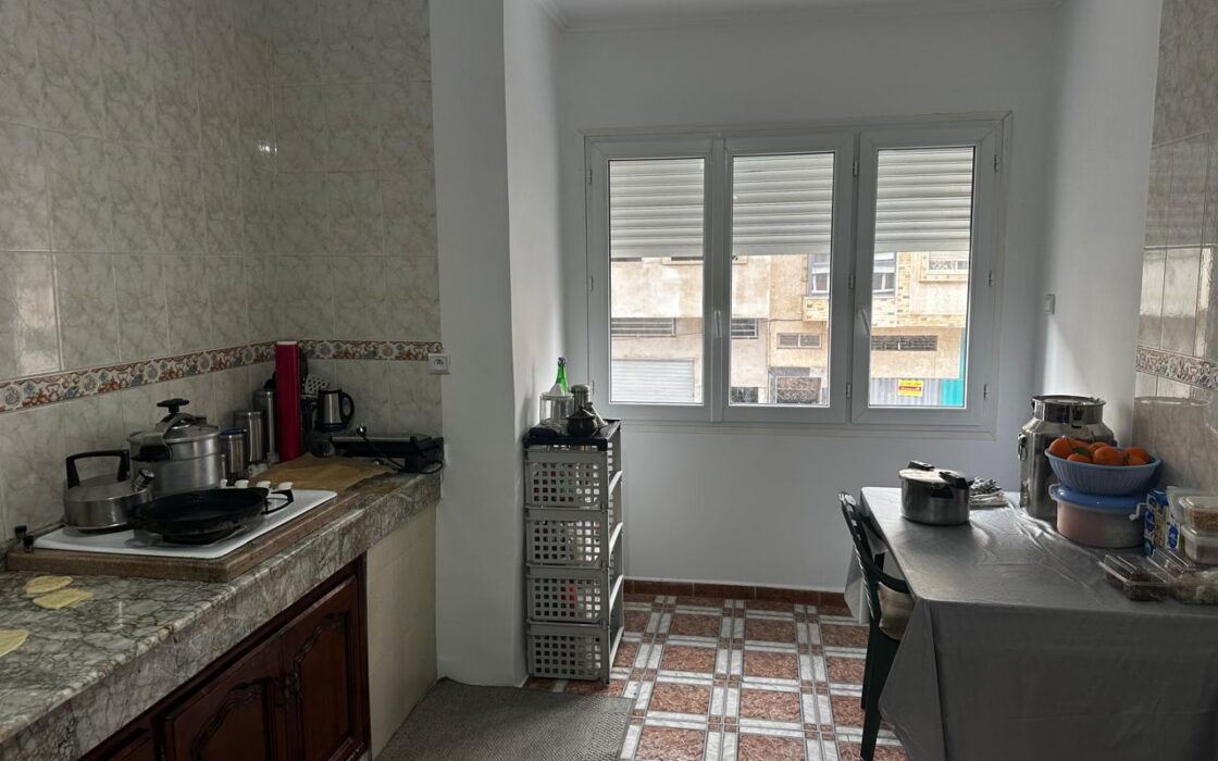 Opportunité Rare : Immeuble R+3 Commercial – 3 Façades – Ouled Oujih (160m² terrain)