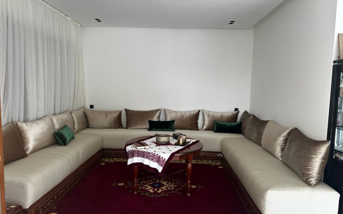 Vente d’une villa 3 FACADES de 375 m² – GOLF (KENITRA)