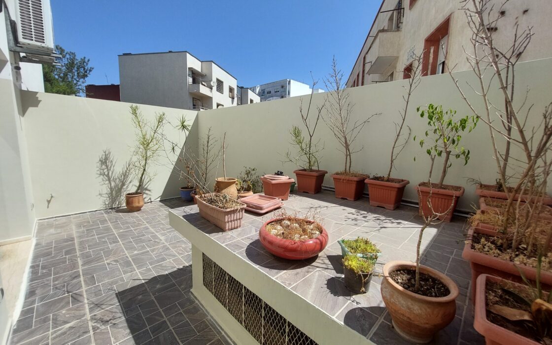 Vente d’un plateau de bureau de 78m² AMENAGE au quartier de La Ville Haute