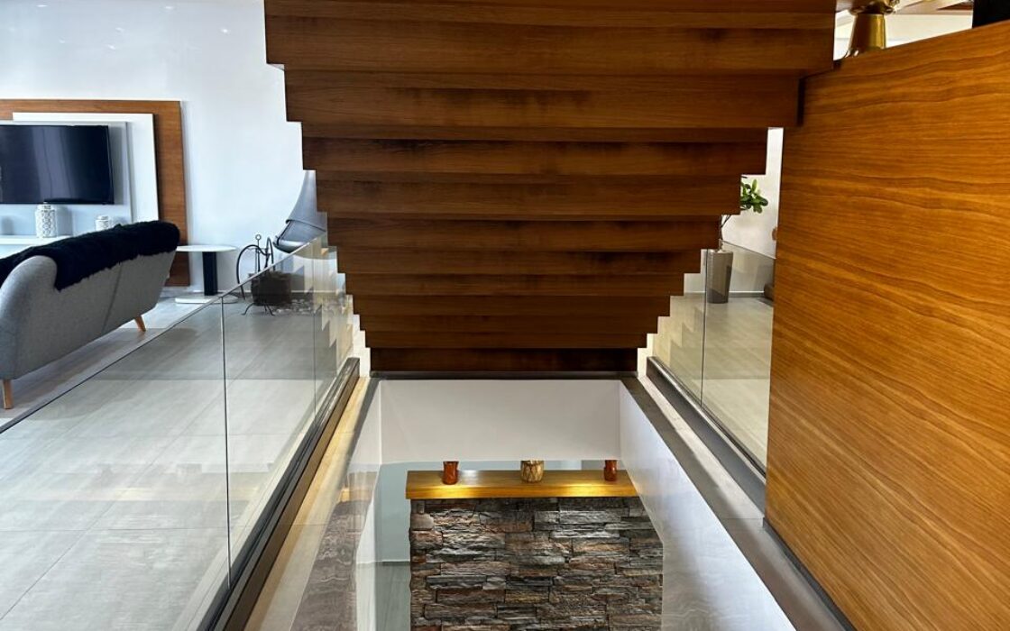 Location Exceptionnelle : Villa Meublée de Luxe avec Jardin Zen et Garage (266m²)