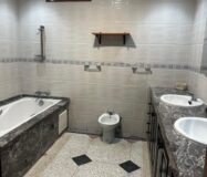 Opportunité Rare : Immeuble R+3 Commercial – 3 Façades – Ouled Oujih (160m² terrain)