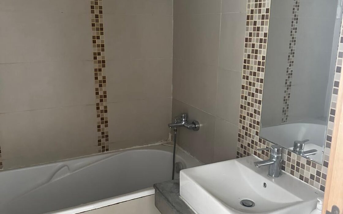 Location d’un appartement NON MEUBLEE COSY de 98m² -SAKNIA MAAMORA-KENITRA