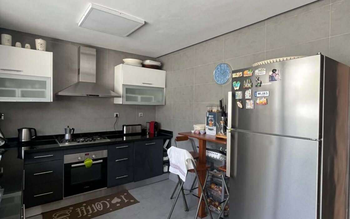 Vente d’une très belle villa AVEC PISCINE de 490m² à la Plage des Nations