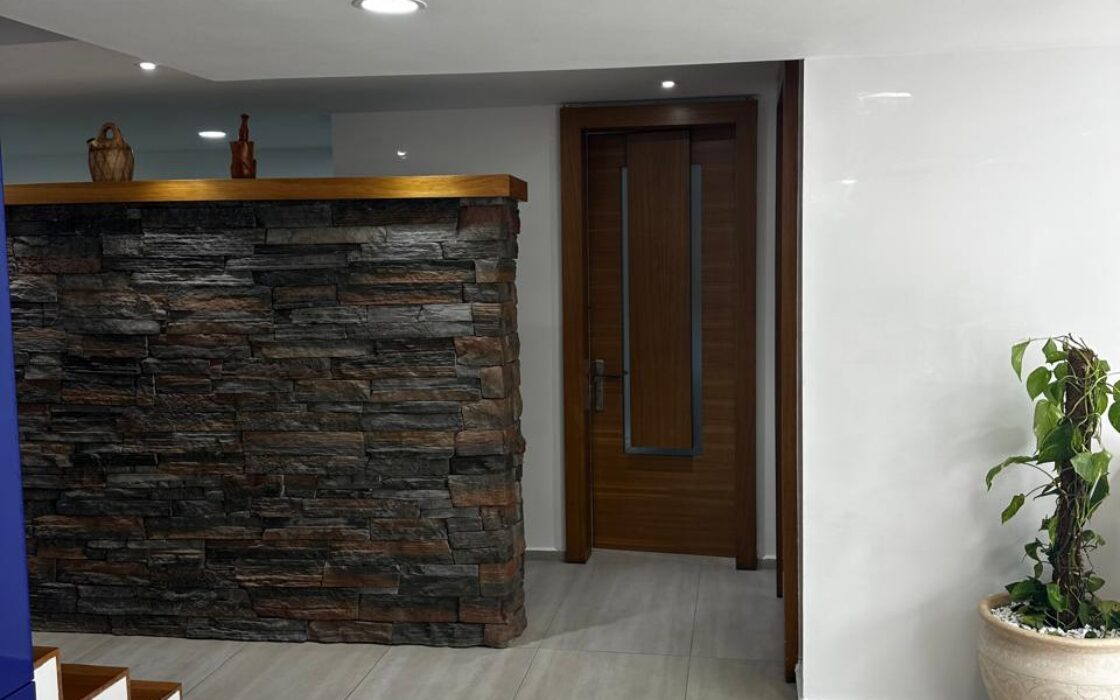 Location Exceptionnelle : Villa Meublée de Luxe avec Jardin Zen et Garage (266m²)