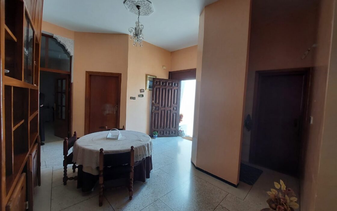 Vente d’une villa isolée de 606 m² , au Quartier Bir Rami Est (KENITRA)