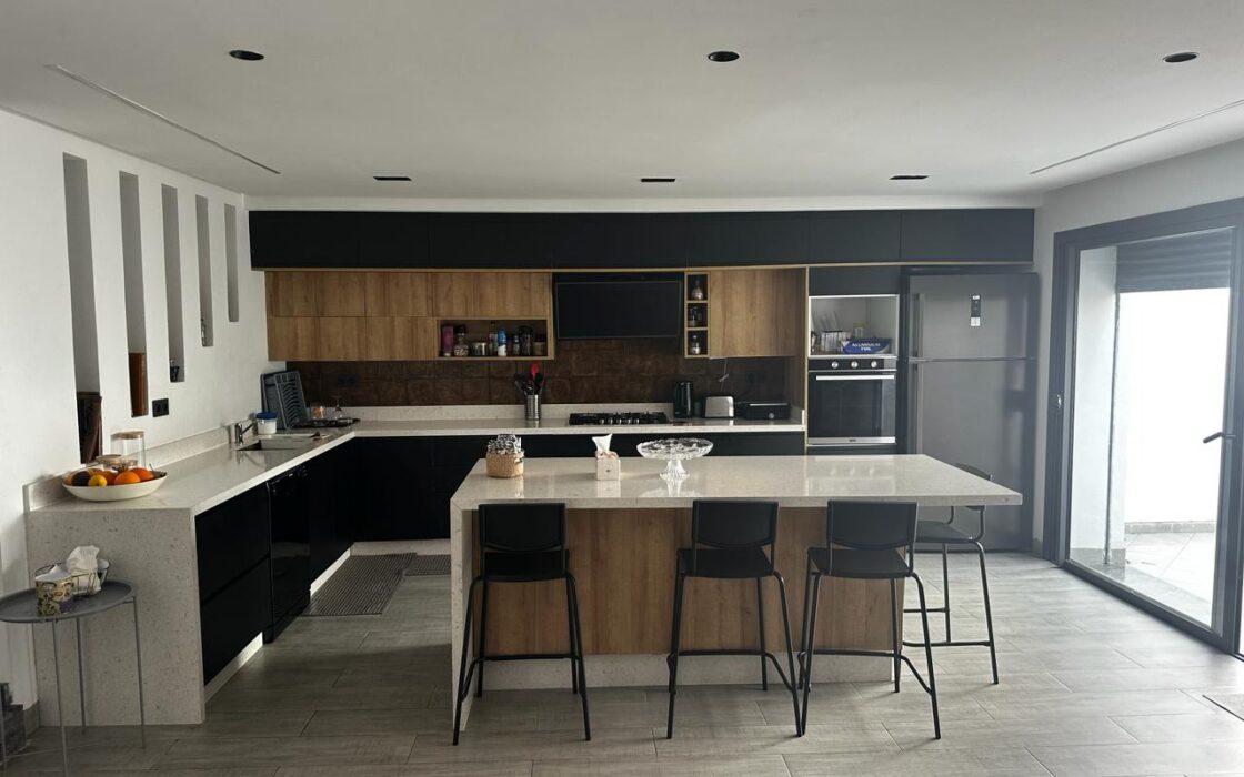 Vente d’une villa 3 FACADES de 375 m² – GOLF (KENITRA)