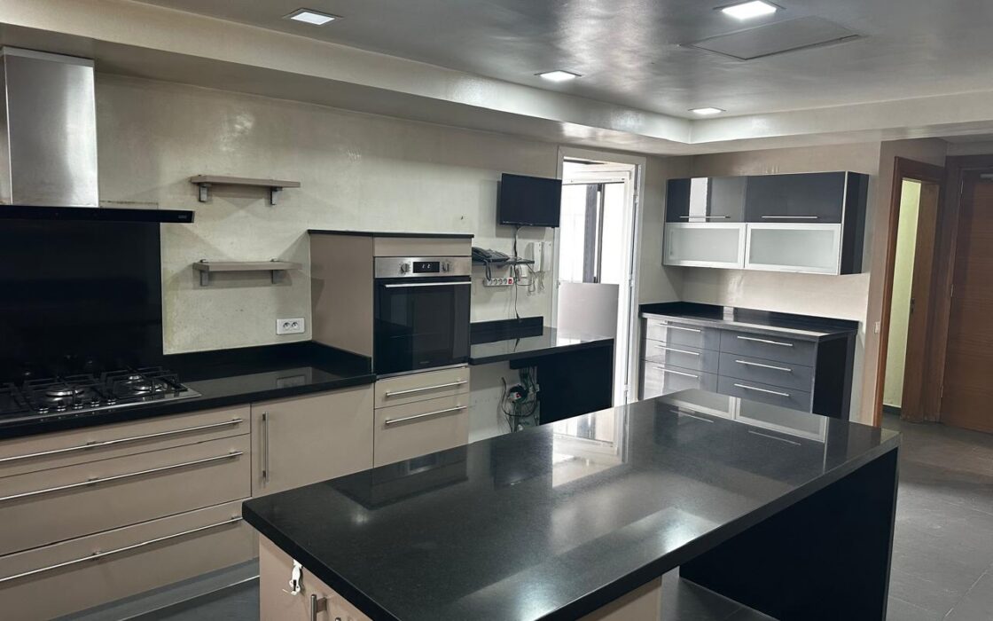 Location d’une somptueuse Villa Isolée avec Piscine – Bir Rami