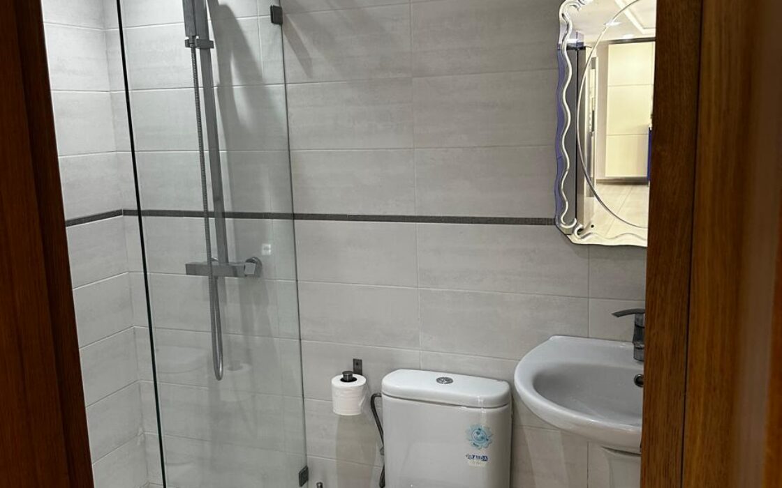 Location Exceptionnelle : Villa Meublée de Luxe avec Jardin Zen et Garage (266m²)