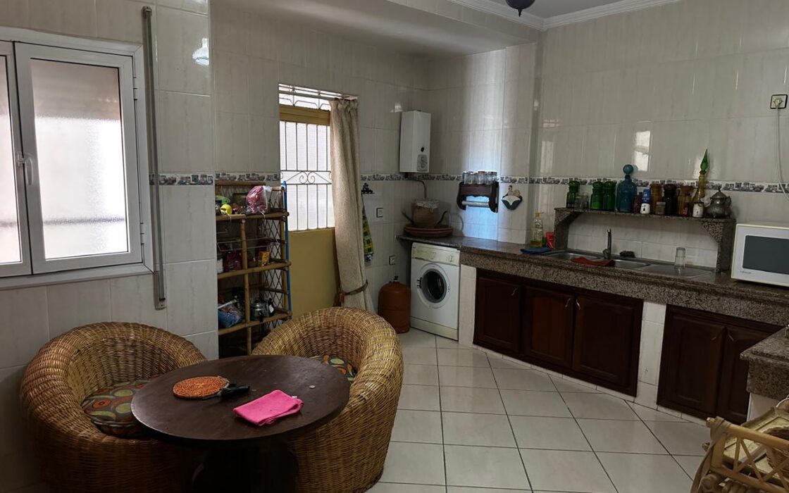 Vente : Grand Appartement Traversant de 157 m² à Mimosas (3ème Étage)