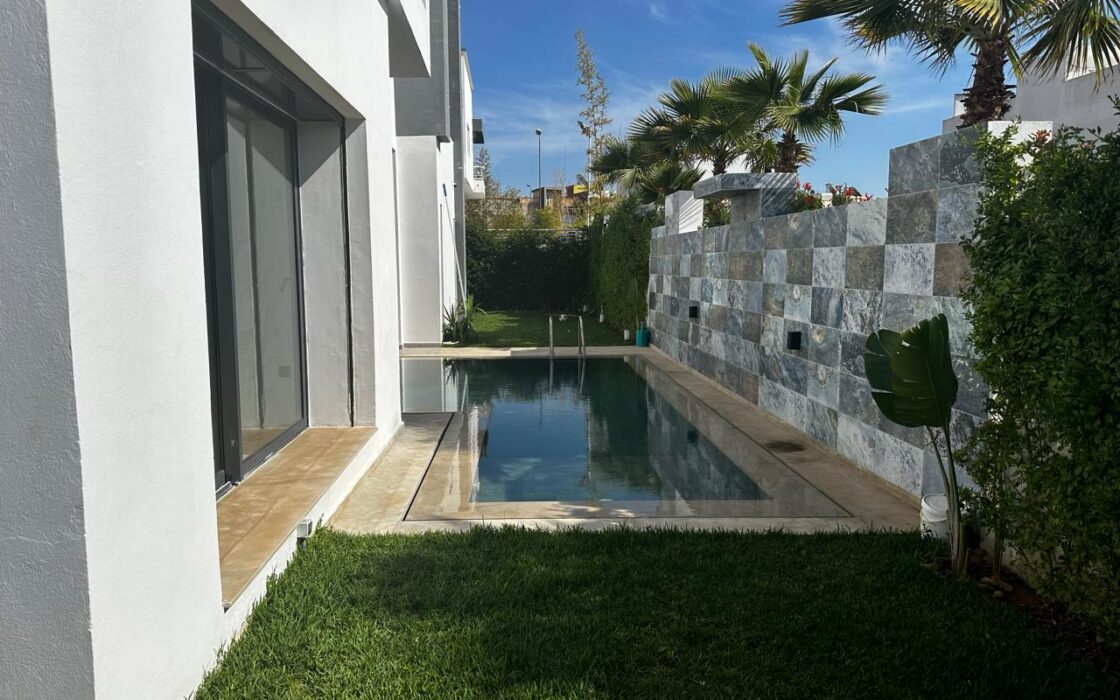 Vente d’une villa 3 FACADES de 375 m² – GOLF (KENITRA)
