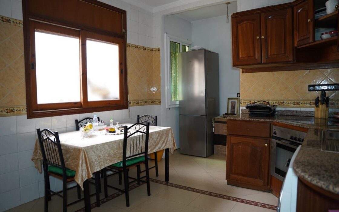 Vente d’un appartement spacieux lumineux et Cosy de 200m² (CENTRE-VILLE) -KENITRA