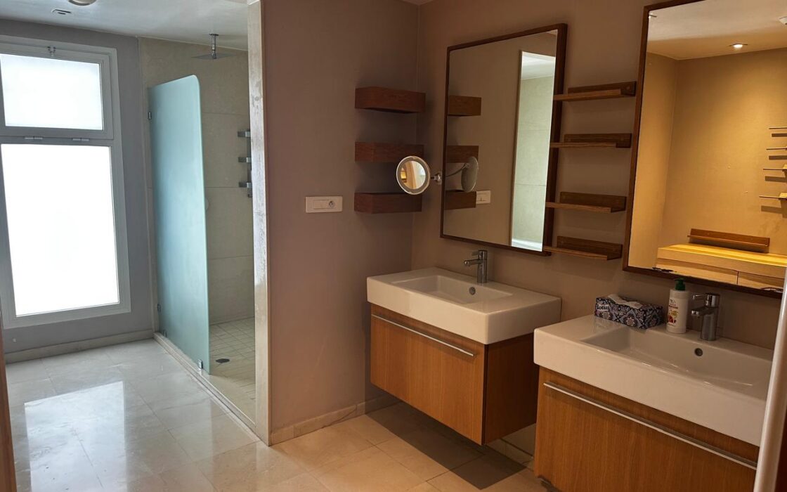 💎 Somptueuse Villa Isolée avec Piscine – Bir Rami