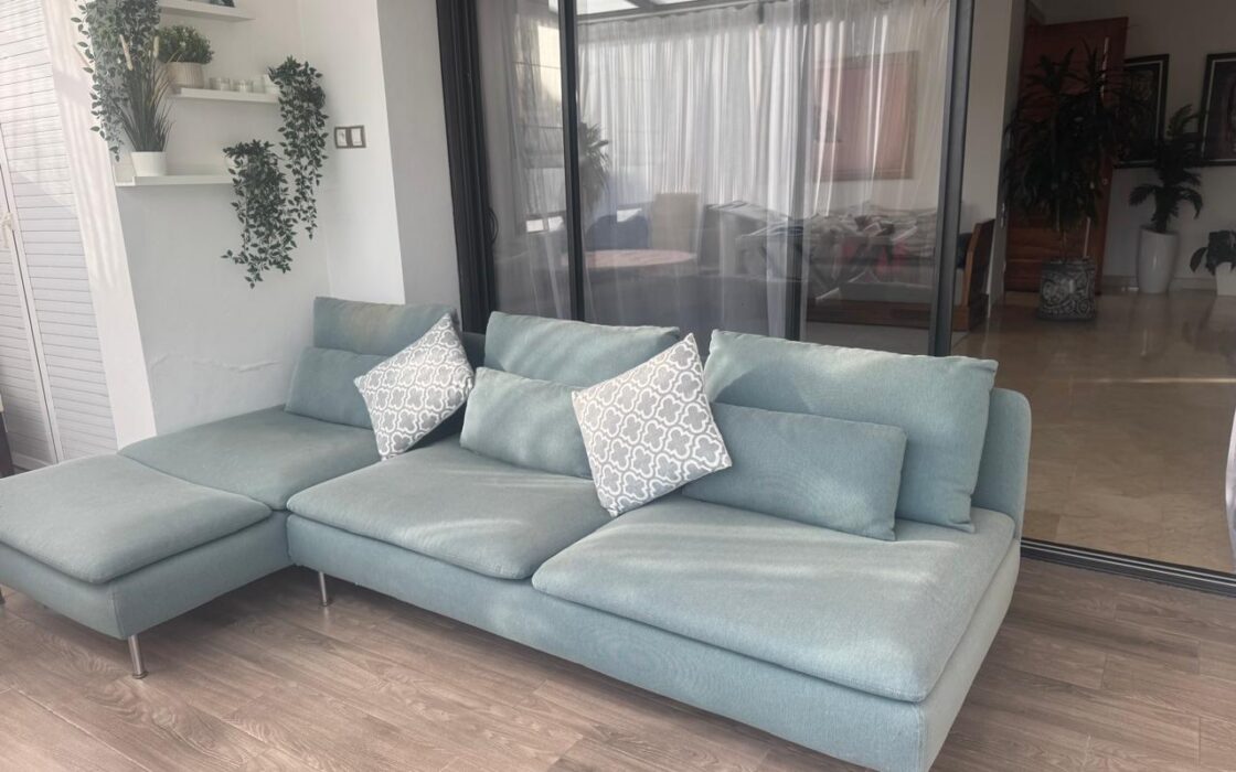 Vente d’une très belle villa AVEC PISCINE de 490m² à la Plage des Nations