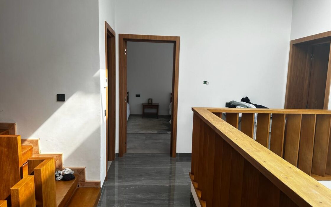 Vente d’une villa 3 FACADES de 375 m² – GOLF (KENITRA)