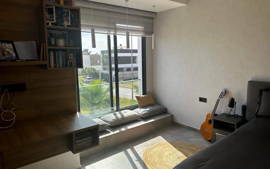 Vente d’une villa 3 FACADES de 375 m² – GOLF (KENITRA)