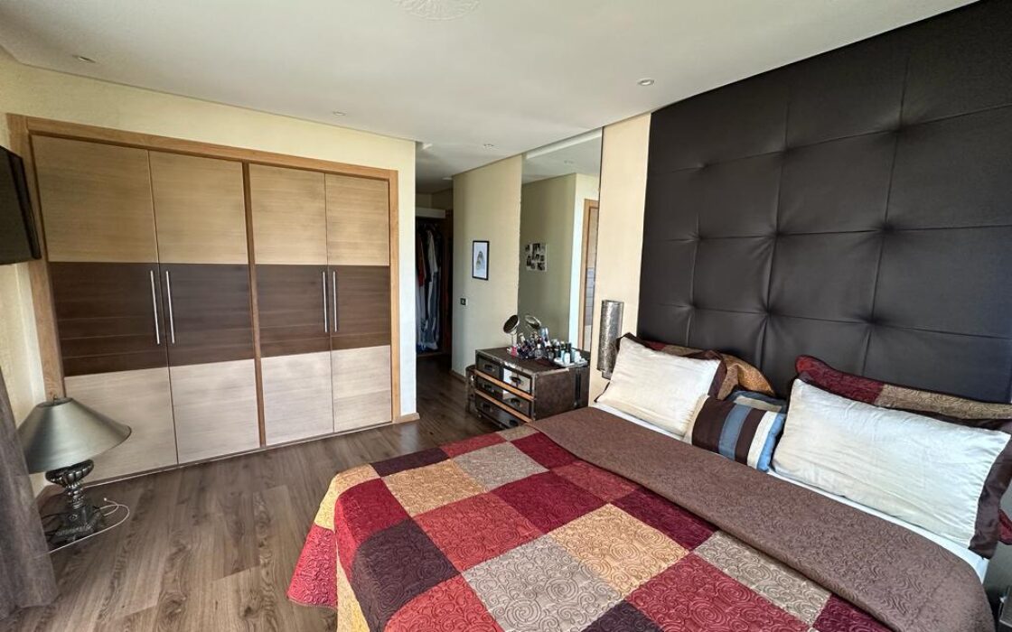 Vente d’un très bel appartement à la Plage des Nations