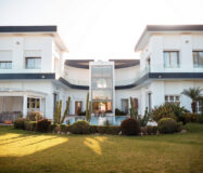 Villa de luxe à vendre à Kénitra avec piscine, jardin et 4 façades