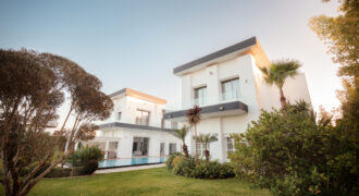 Villa de luxe à vendre à Kénitra avec piscine, jardin et 4 façades