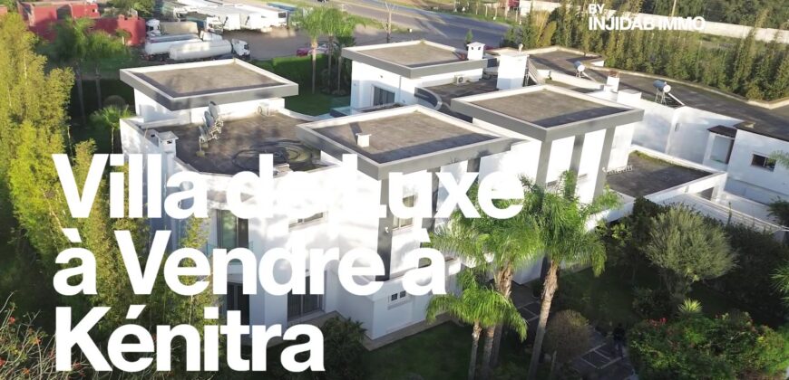 Villa de luxe à vendre à Kénitra avec piscine, jardin et 4 façades