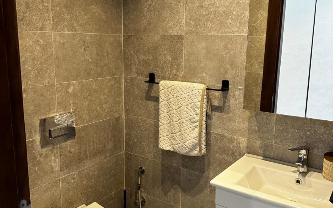 Location meublée d’un très bel appartement de 121m² – MEHDIA (KENITRA)