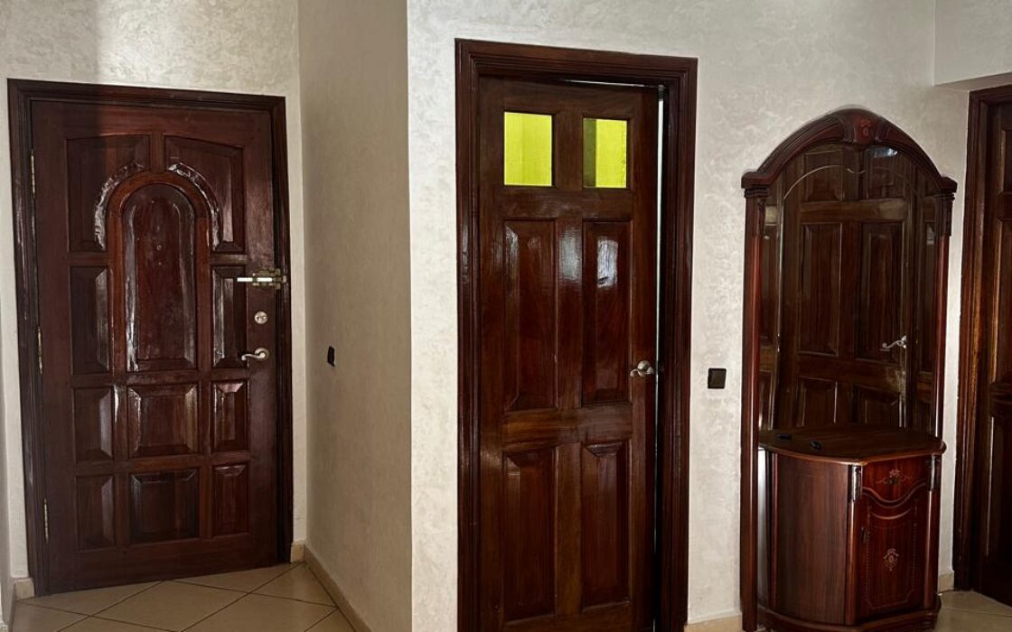 Location meublée : Magnifique appartement familial de 190 m² à Mimosa