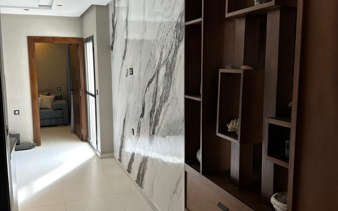 Location meublée d’un très bel appartement de 121m² – MEHDIA (KENITRA)