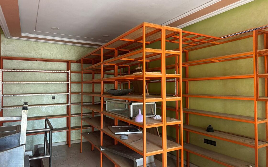 🔑 OPPORTUNITÉ RARE – PAS-DE-PORTE À VENDRE – VILLE HAUTE KÉNITRA