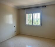 À louer – Appartement vide ensoleillé à 1 minute de la gare