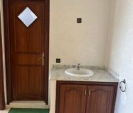 À louer – Appartement vide ensoleillé à 1 minute de la gare
