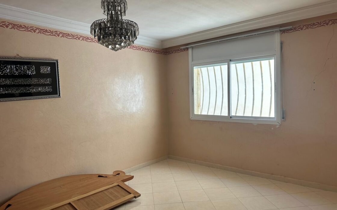 À louer – Appartement vide ensoleillé à 1 minute de la gare