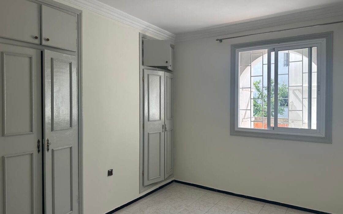 ✨ À LOUER – Magnifique étage de villa vide à Bir Rami Ouest – Kénitra ✨
