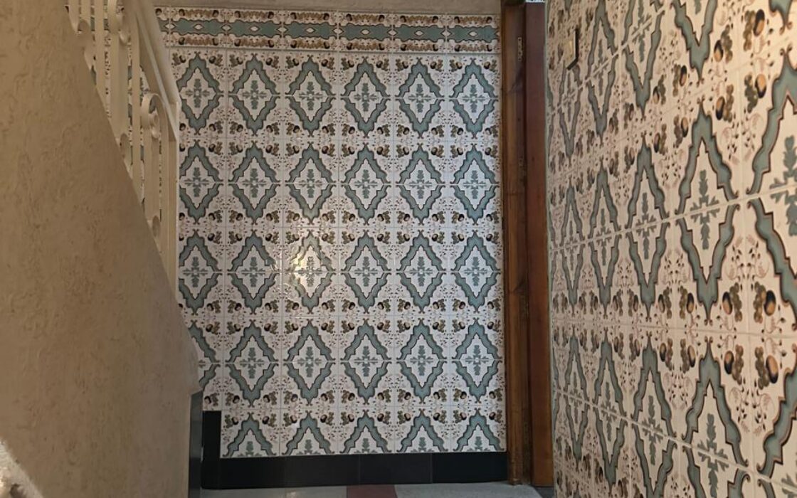 🏡 Maison R+1 d’Angle avec Garage à Ouled Oujih B – 100 m² de terrain –