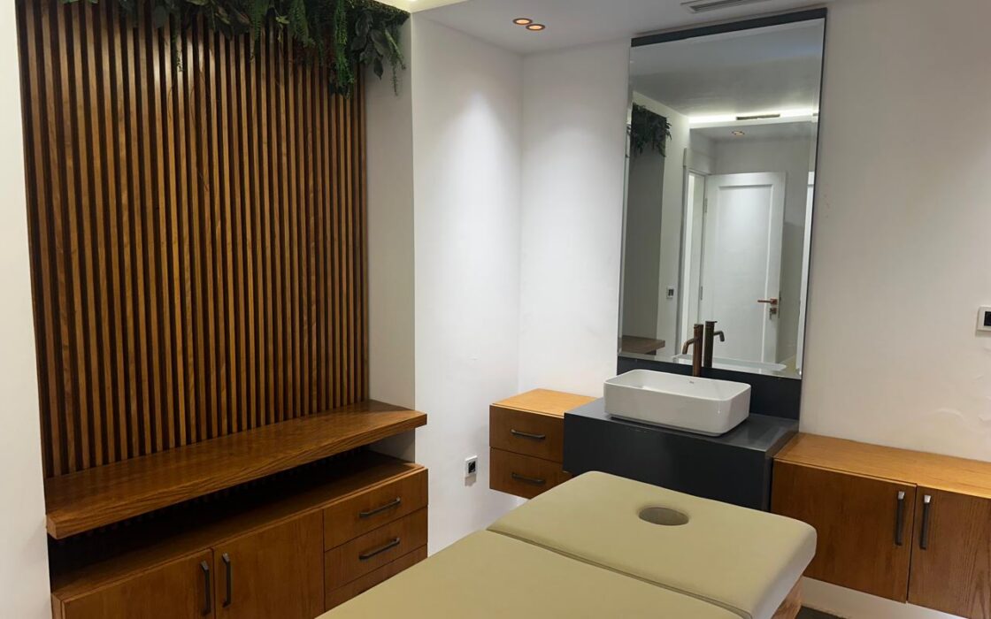 À VENDRE – SPA MODERNE, LUXUEUX ET CLÉ EN MAIN – VILLE HAUTE, KÉNITRA