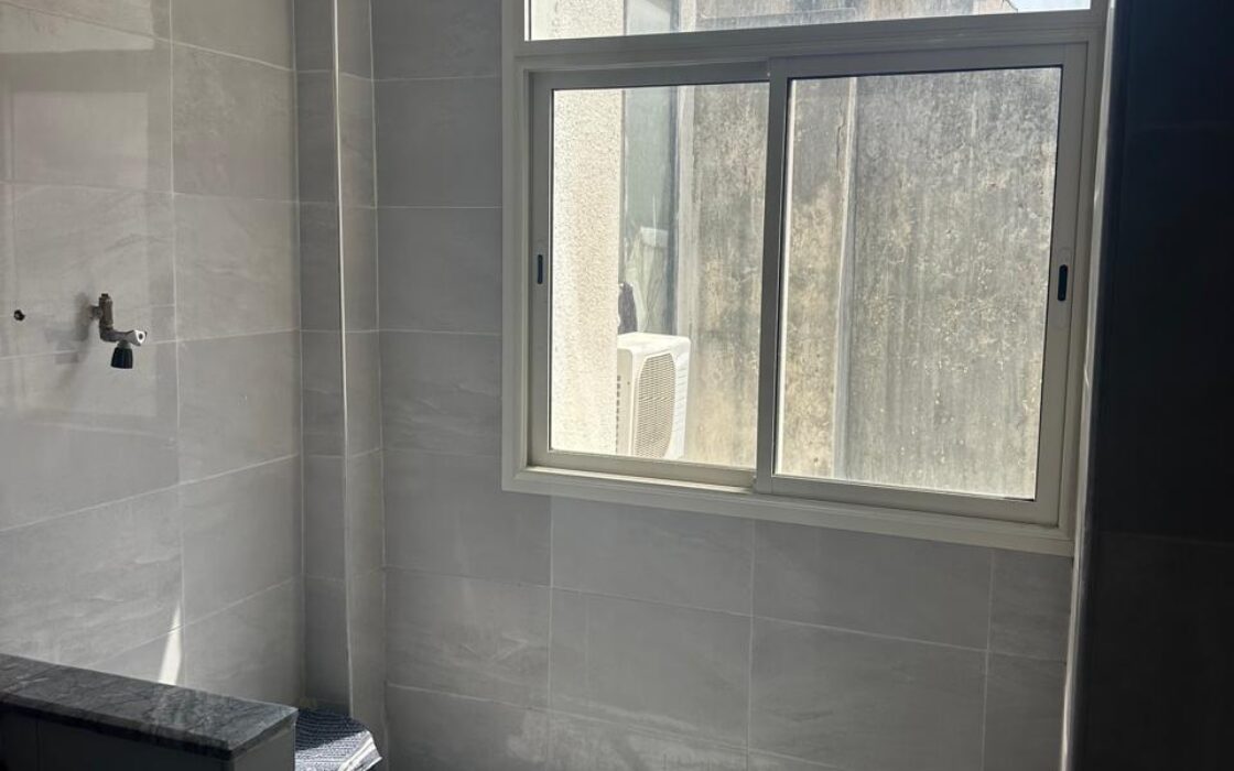 À VENDRE – Spacieux appartement rénové de 146 m² – Ville Haute, Kénitra
