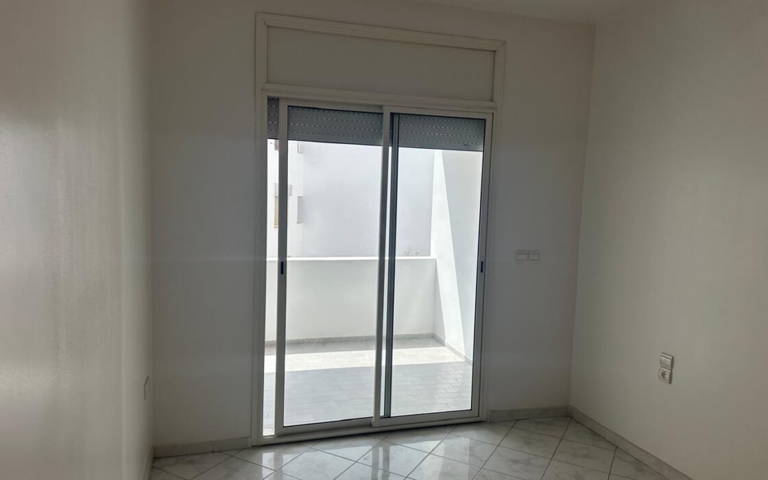 À VENDRE – Spacieux appartement rénové de 146 m² – Ville Haute, Kénitra