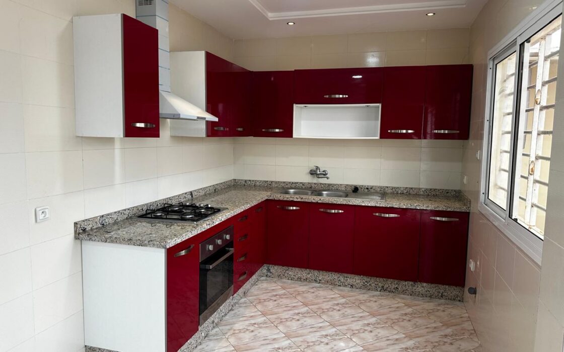 🏡 À LOUER – Appartement non meublé avec grande terrasse – Val Fleury – Kénitra