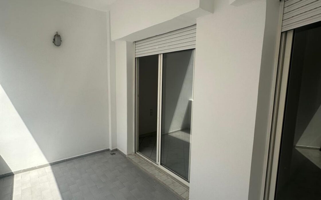 À VENDRE – Spacieux appartement rénové de 146 m² – Ville Haute, Kénitra