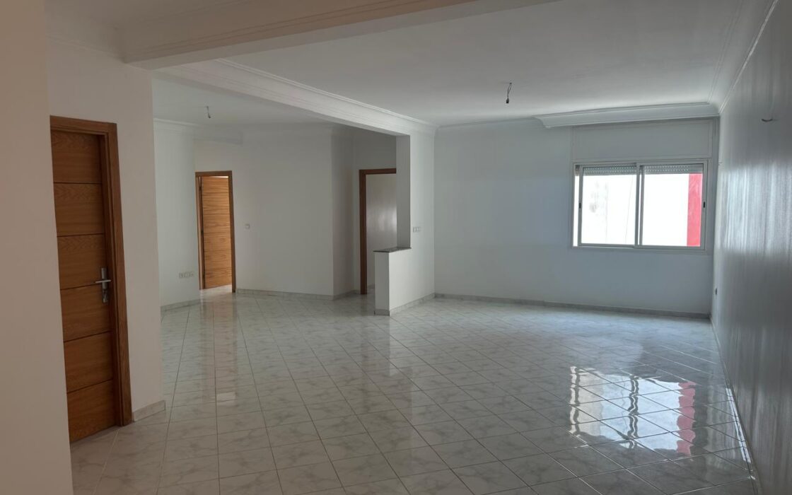 À VENDRE – Spacieux appartement rénové de 146 m² – Ville Haute, Kénitra