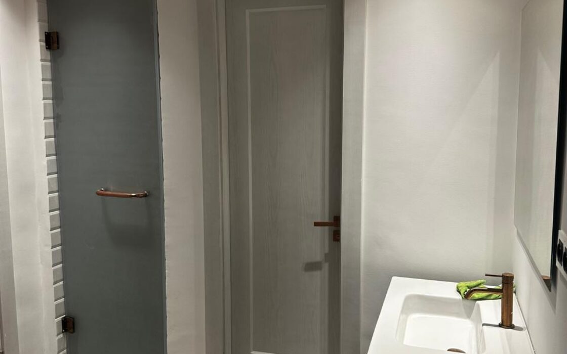 À VENDRE – SPA MODERNE, LUXUEUX ET CLÉ EN MAIN – VILLE HAUTE, KÉNITRA