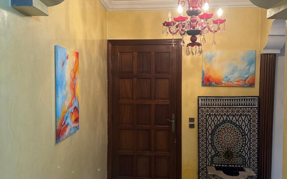 À VENDRE – SPACIEUX APPARTEMENT DE 200 m² – CENTRE-VILLE – KÉNITRA