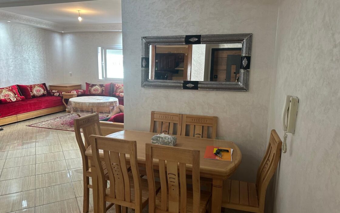 À LOUER – BEL APPARTEMENT MEUBLÉ ET ENSOLEILLÉ À LA VILLE HAUTE