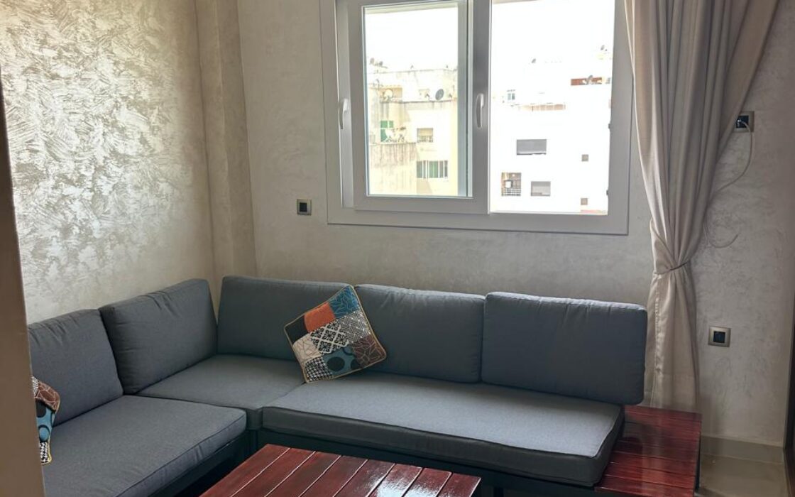 À LOUER – Superbe appartement meublé de standing avec terrasse et vue panoramique – Maamora