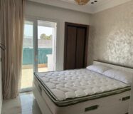 À LOUER – Superbe appartement meublé de standing avec terrasse et vue panoramique – Maamora