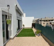 À LOUER – Superbe appartement meublé de standing avec terrasse et vue panoramique – Maamora