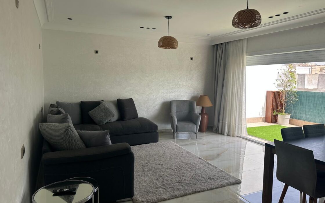 À LOUER – Superbe appartement meublé de standing avec terrasse et vue panoramique – Maamora